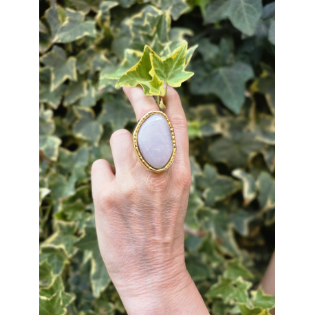 Bague GALET blanc, doré - Francine BRAMLI Paris